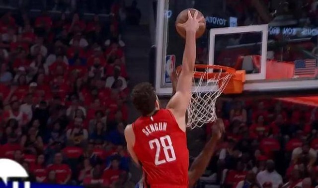 新凯恩本周定下家，曼联切尔西都想3000万拿下！阿莫林还有新目标