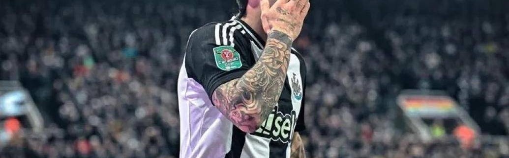 纽卡神奇逆袭！欧冠+奖杯双收，托纳利留队成关键？