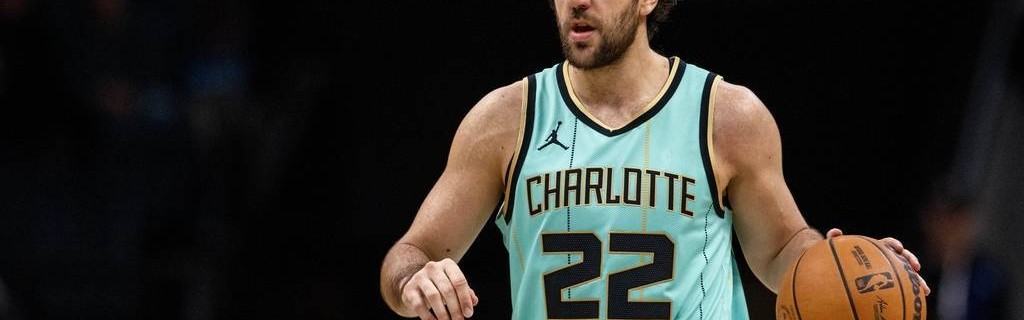 米西奇放弃610万和雄鹿达成买断 将回欧洲发展