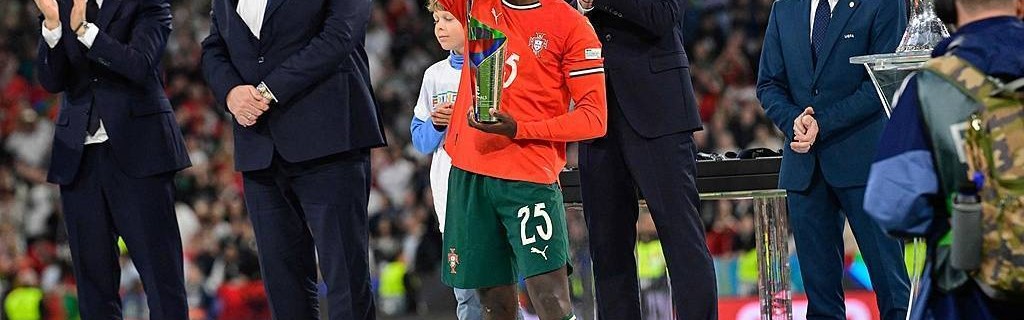 努诺 - 门德斯闪耀欧国联，力压亚马尔加冕世一左